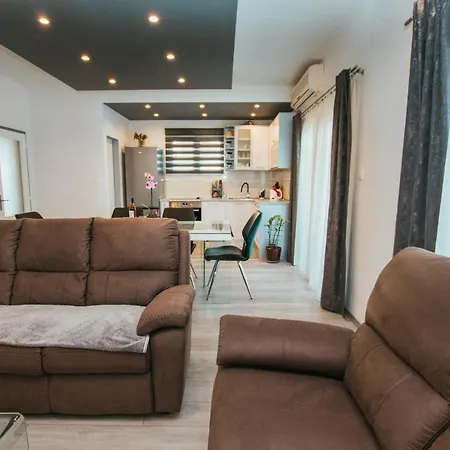 Arbanija 1122b Apartmán