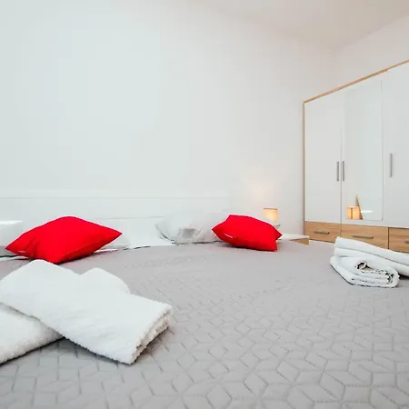 Arbanija 1122b Trogir